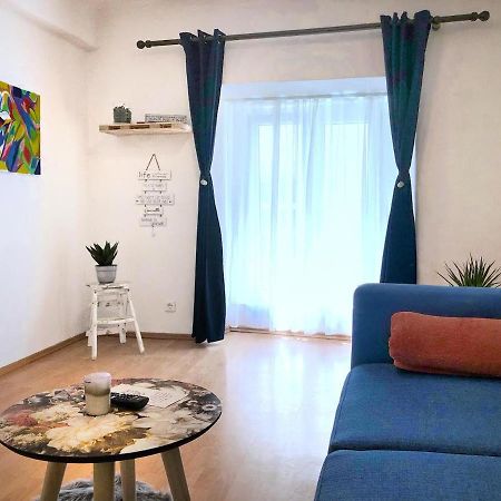 1Br Apartment On The Most Beautiful Street In Ljubljana Center Екстер'єр фото